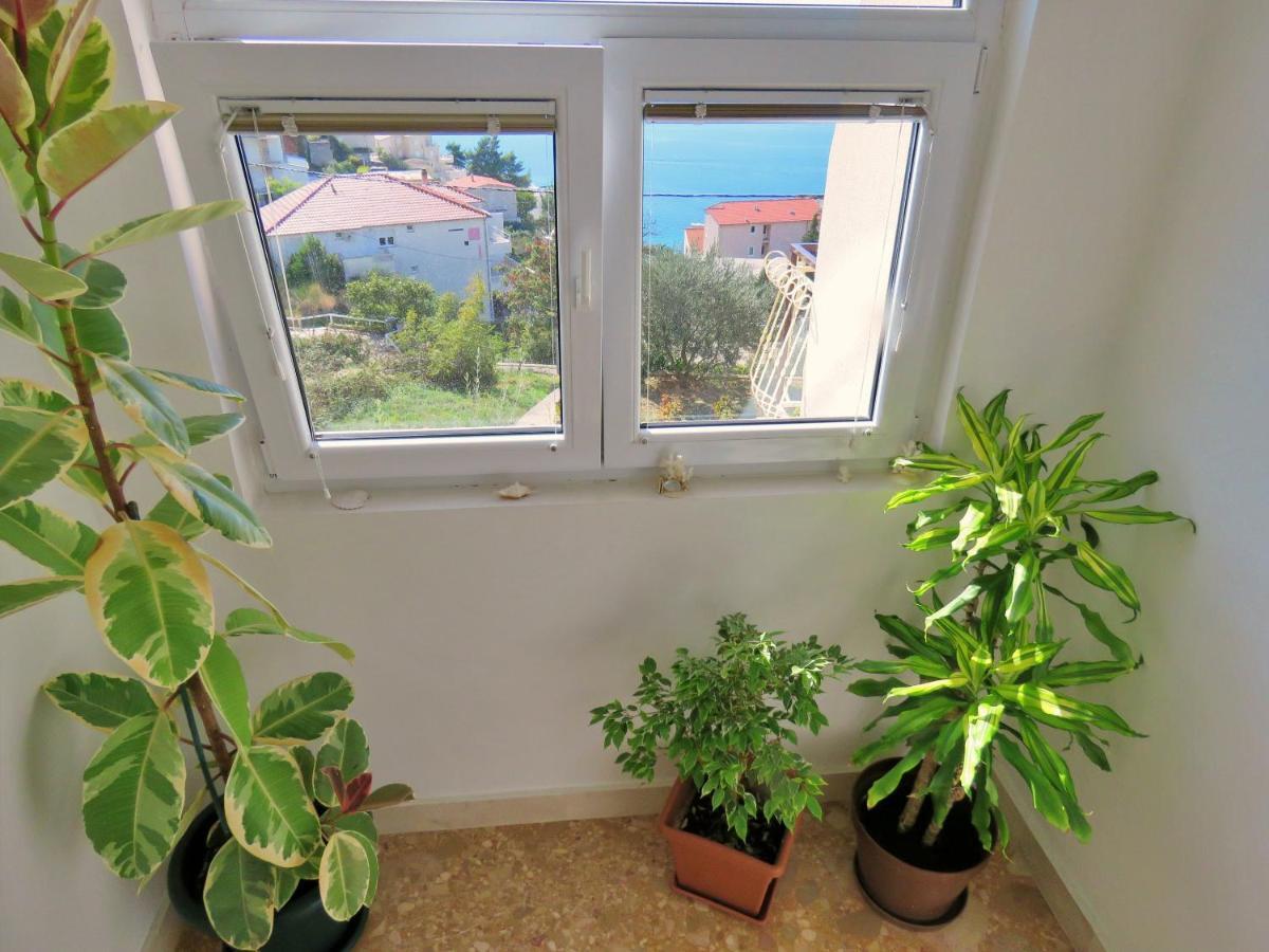 Apartments Nemira Omiš Extérieur photo